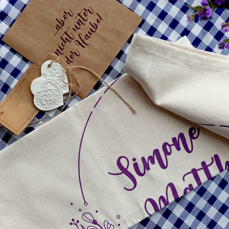 Hochzeitseinladung Simone & Matthias auffalten